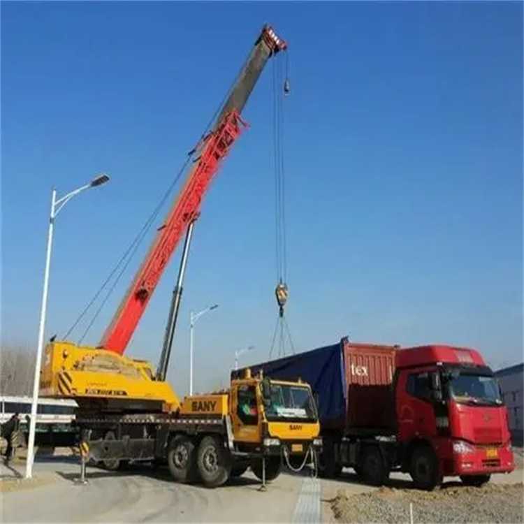 霸州吊车出租吊装大件的时候的注意事项